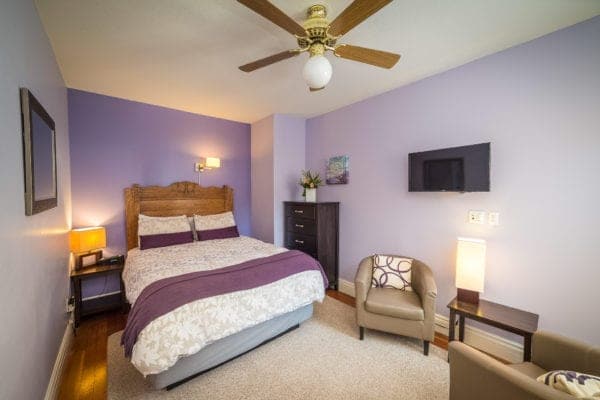 Aspen Room, bedroom, Cloudside Hotel