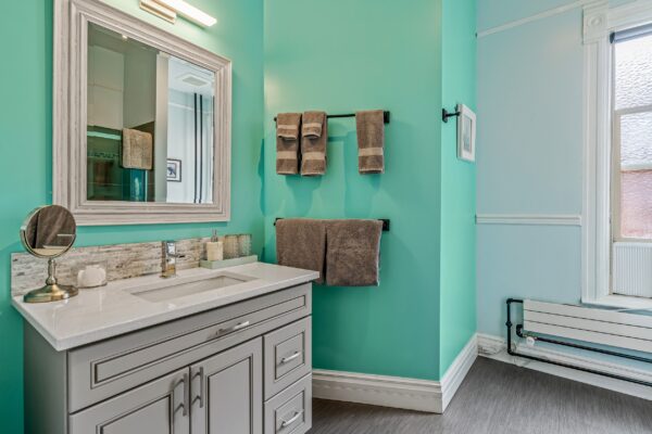 Sycamore Room bathroom showing vanity and basin