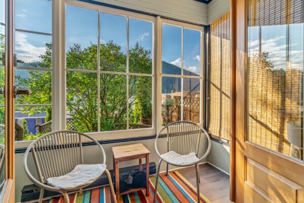 Willow Suite private verandah with city/mountain view